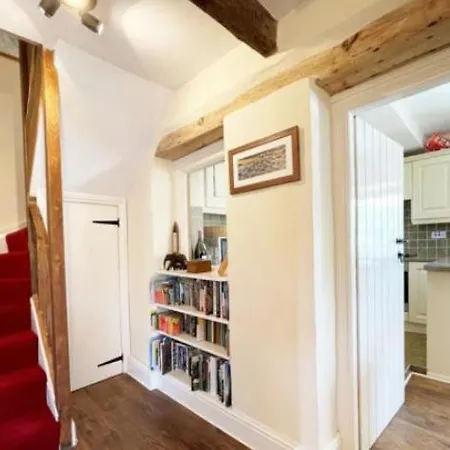 Cosy Country With Log Fireplace And Views Holiday home *