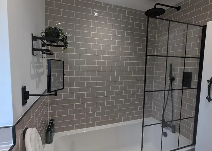 Cosy Country With Log Fireplace And Views كندال